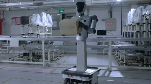 稚暉君 離職華為創業產品首秀,智元機器人 遠征 a1 發布