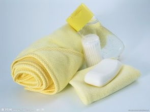 前胸后背長痘痘怎么辦？科學護膚與日常用品選購指南